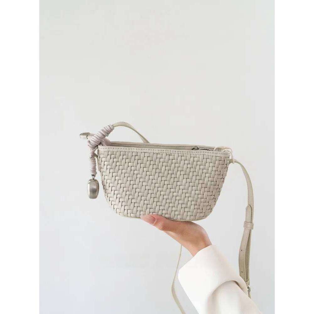 Handwoven Crossbody Faionable Handbag Oulder For Women Sli Leather Bag Neutral Modern Sle Pure Color