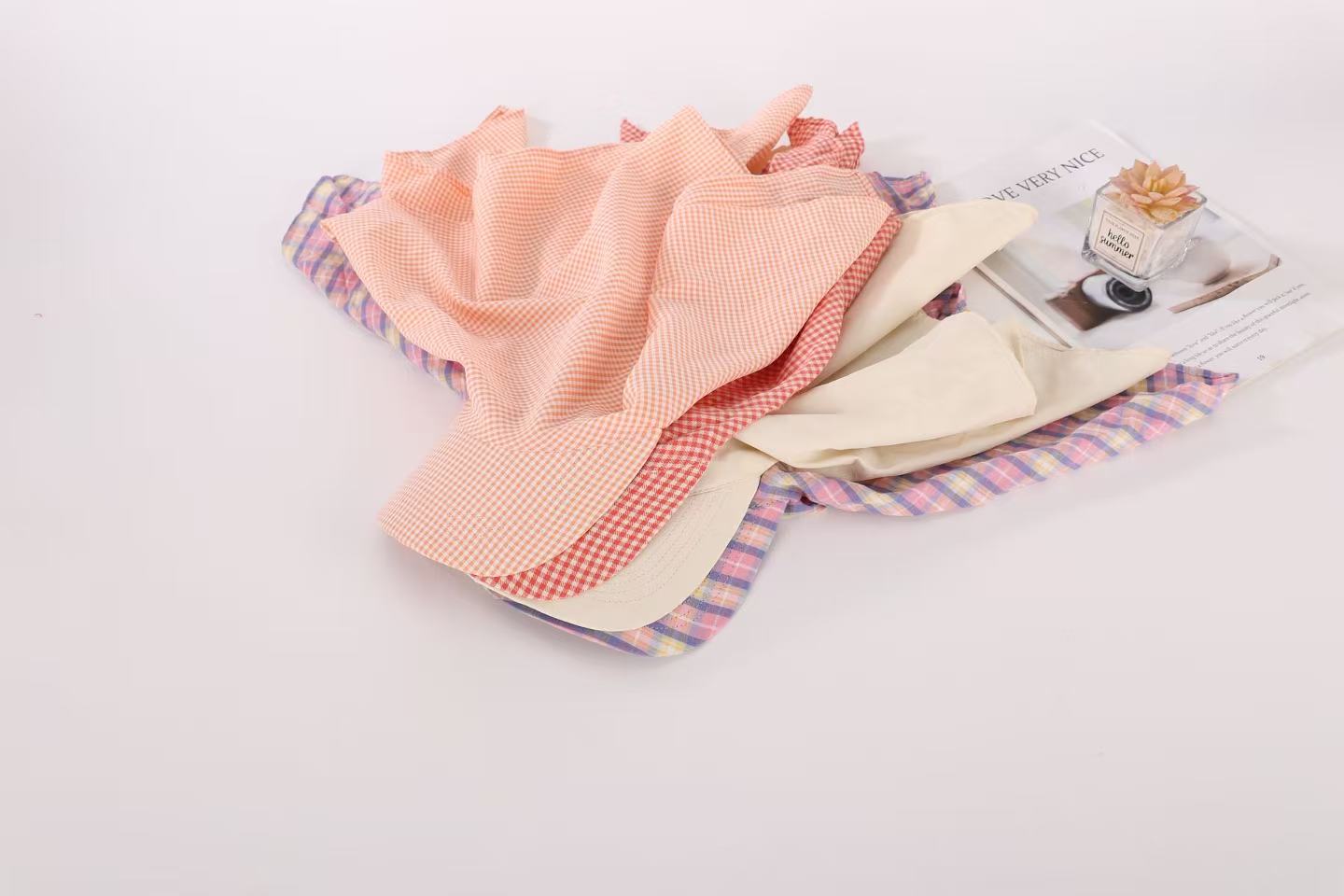 Village girl hat with large eaves for sun protection and UV protection