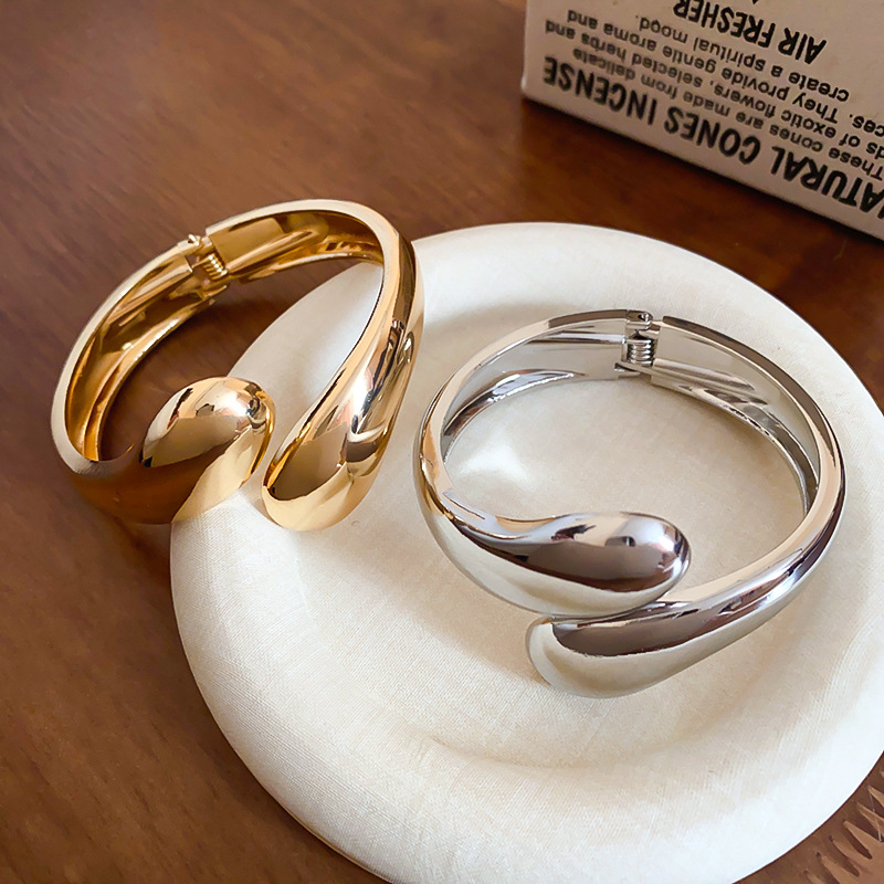 Adjustable Metal Open Niche Minimalist Cool Style Bracelet Simple High-end Feel Women's Jewelry