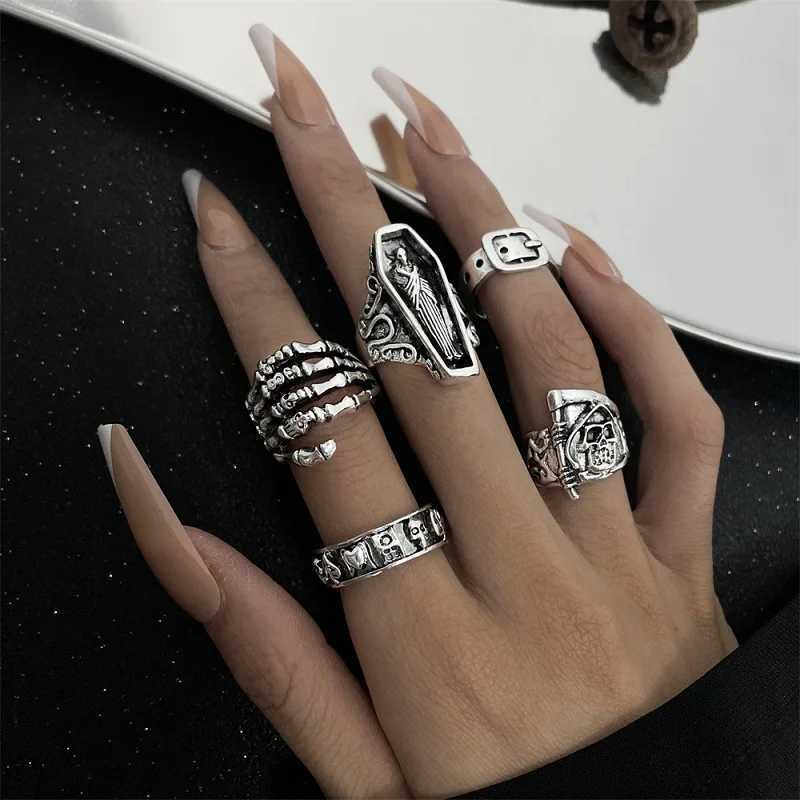 6Pcs Punk Poker Joker Silver Color Rings for Men Goth Skeleton Billiards Set Couple Emo Fashion Jewelry Anillos Hombre Z251017