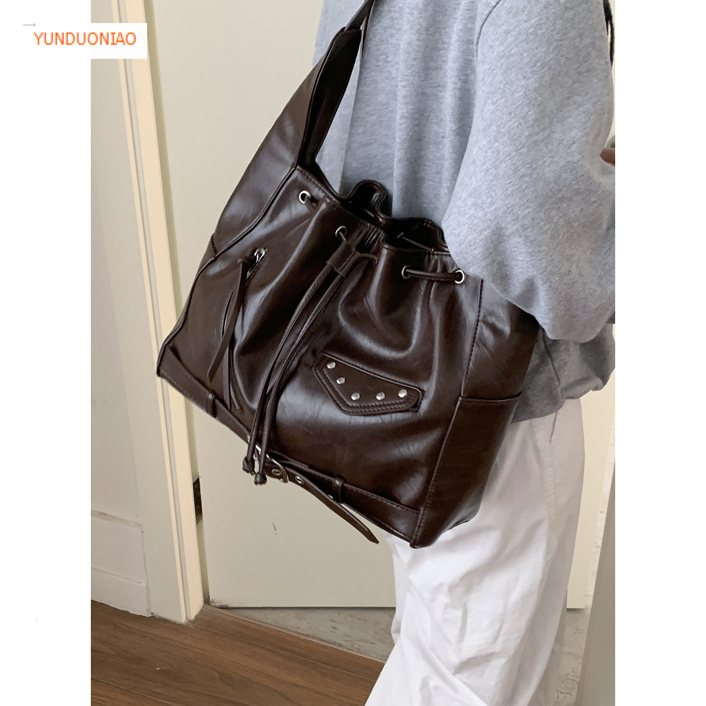 Autumn/Winter Minimalist New Luxury Handbag Large Capacity Retro Style Bucket Bag Designer Bag Women's Shoulder Crossbody Bag