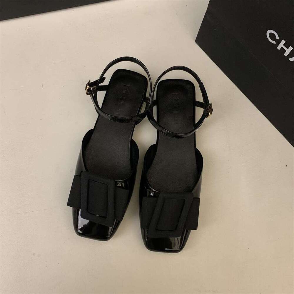 High-End Women's Designer Shoe 2025 New Nude Pink Chunky Heel Shallow Mouth Hollow Closed-Toe Sandals Party & Daily Wear