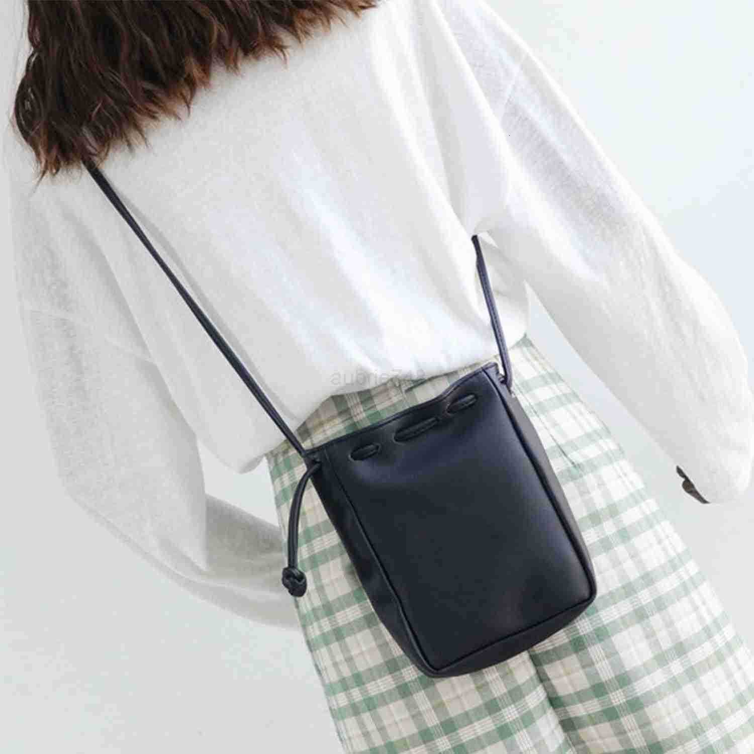 Drawstring Mini Crossbody Purse PU Leather Small Crossbody Bags for Women Crossbody Phone Purse Bucket BagZ251017