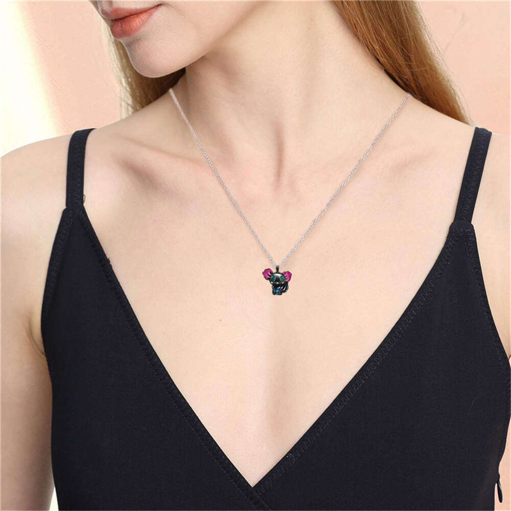 Cute Axolotl Pendant Necklaces Hot-Selling New Cartoon Fashion Big Eyes Hing Dragon Lady Necklace Pendant Heart Shape