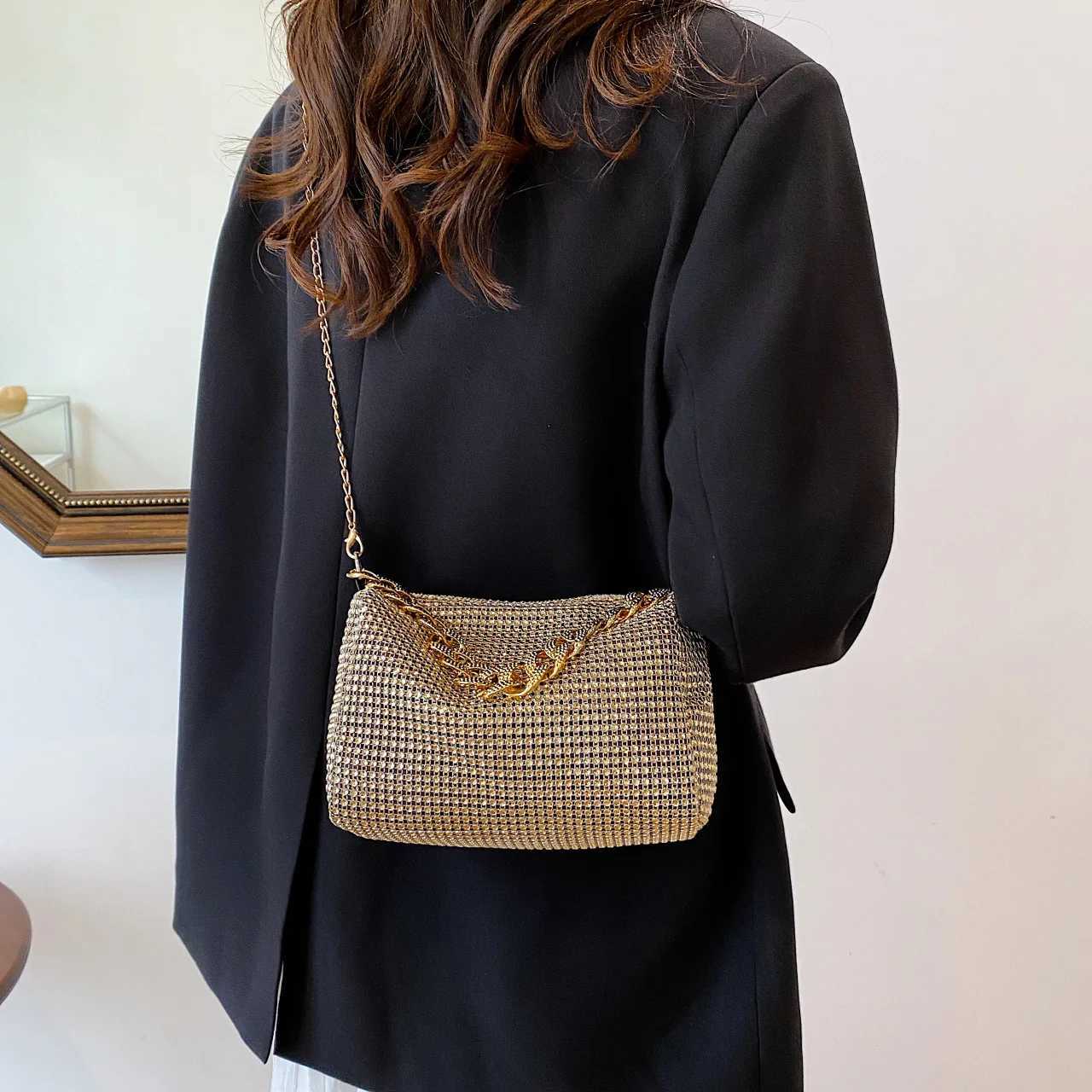 2025 Fall Trendy Women Shoulder Bag Bright Dinner Party Purse Fashion Crossbody Handbag Z251017