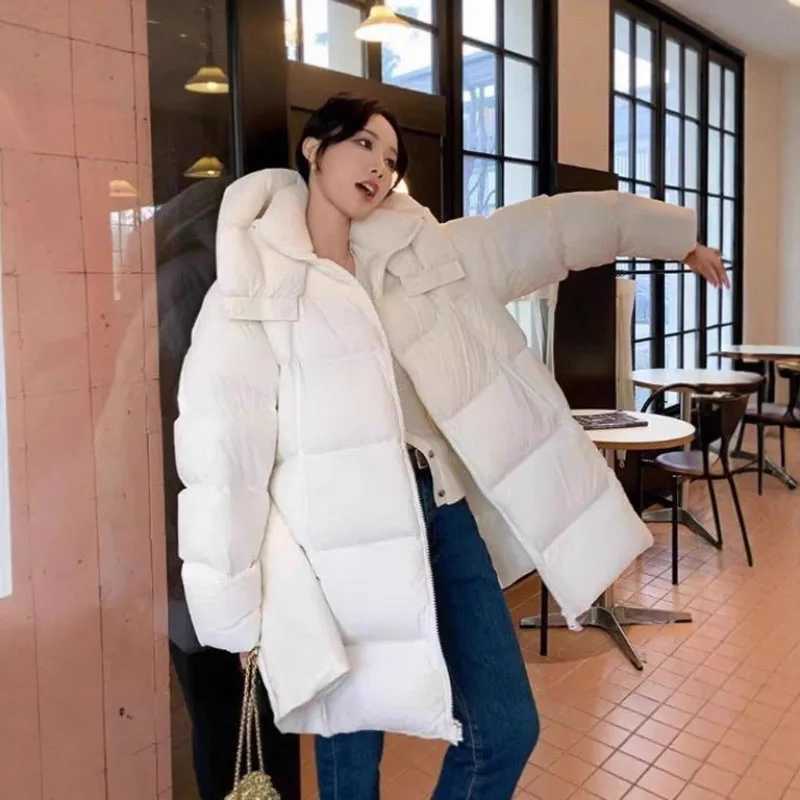 White Down Women Down Jacket 2025 Winter New Shaped Cloud Puffs Warm Hooded Hood Loose Women Down Jacket H712 W251016