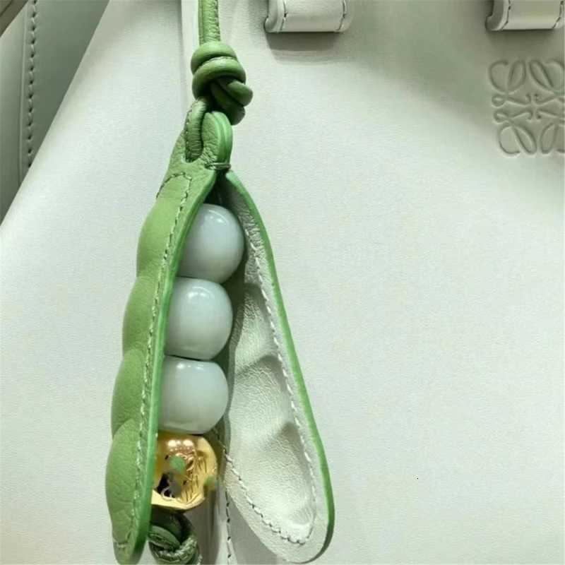Women Girls Delightful Pea Shaped Hanging Ornament Versatile and Colorful Key Holder Accessory for Bags and Phones DecorationW251017