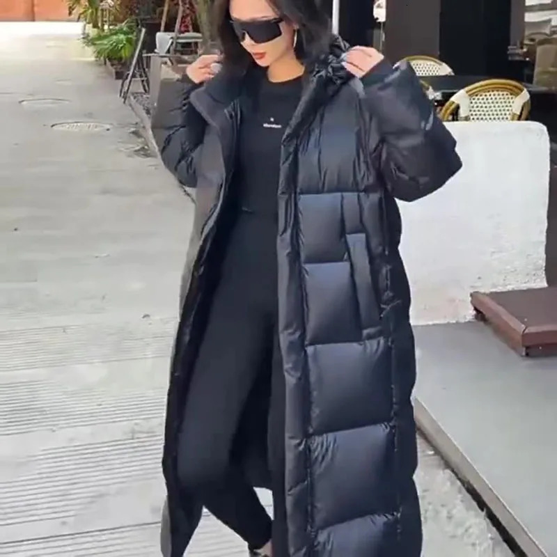 Winter Warm Hooded Loose HighQuality Thick Women Down Jacket Temperament Solid Color Goose H491 251014