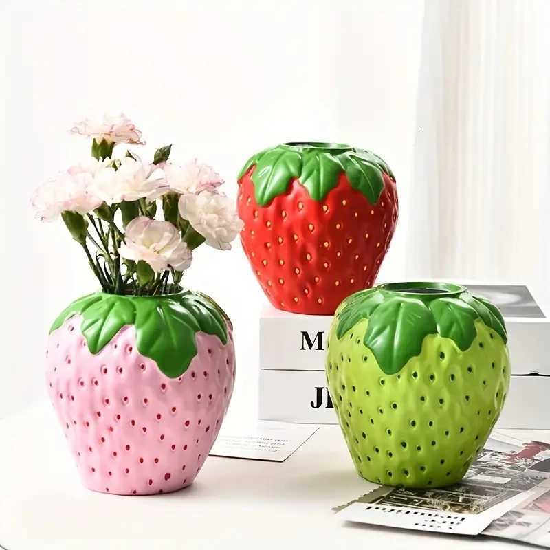 Creative Strawberry Shaped Vase for Flower Arrangement Living Room Home Decoration Flower Pot C251017