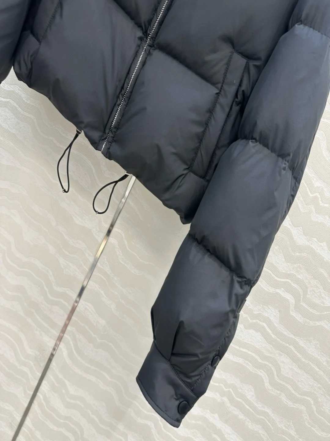 Winter Women Warm Down Jacket Stand Collar Windproof Short Jacket Thicken Fashion 90 White Duck Down Loose Parkas Coat Outwear W251016