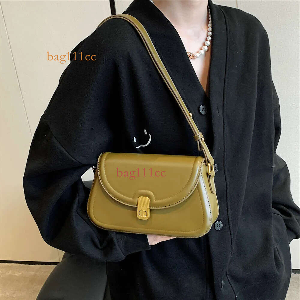 Toptrends Retro Saddle Small Armpit Shoulder Bags For Women Trend Designer Crossbody Flap Purse PU Leather Ladies Handbags H6.17#29