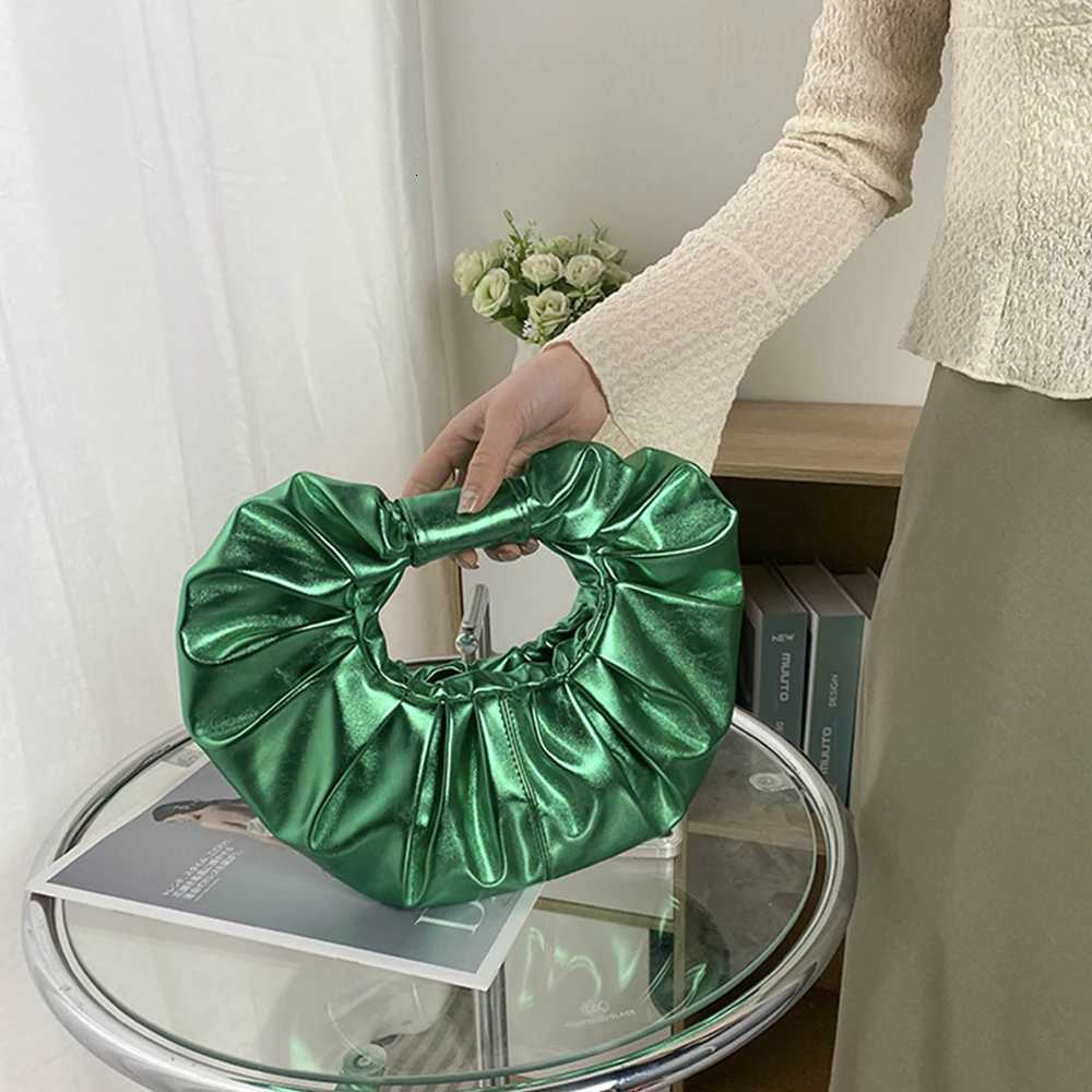 Candy Color Womens Handbags Laser Silver Clutch Metallic Pleated Shoulder Bags for Women 2023 Luxury Designer Bag Ladies Tote Z251017