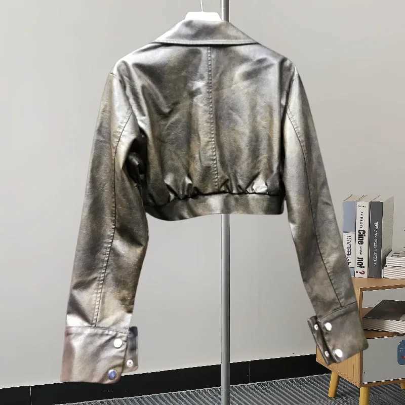 2025 Spring Autumn Black Army Green Slim Short Faux PU Leather Jacket Women New Lapel Zipper Long Sleeve Biker Jacket StreetwearT251017