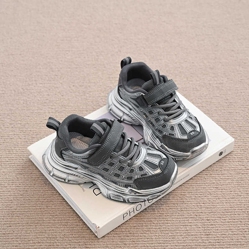 Fashion Boys Dad Shoes 2025 Spring and Autumn New Breathable Mesh Sneakers Girls Stylish Outdoor Running Shoes W251017