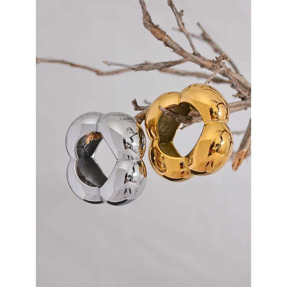 Yhpup 316l Stainless Steel Flower Hollow Big Fashion Statement Ring Waterproof Texture Jewelry Attractive Women Bijoux GiftW251017