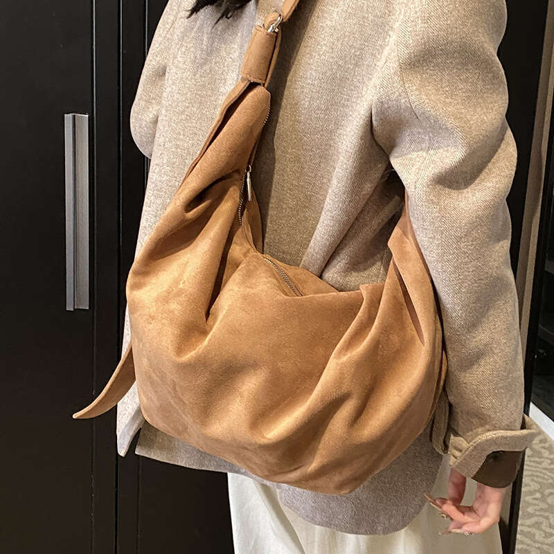 Fashion Suede Texture Pleated Tote for Women Casual Lazy Style Versatile Commuter Crossbody Bag