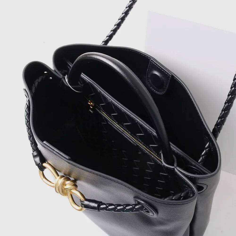 2025 New Full Fashion Metal Rope Buckle Handbag High Quality Cowhide Leather Portable Shoulder Bag Woven Versatile