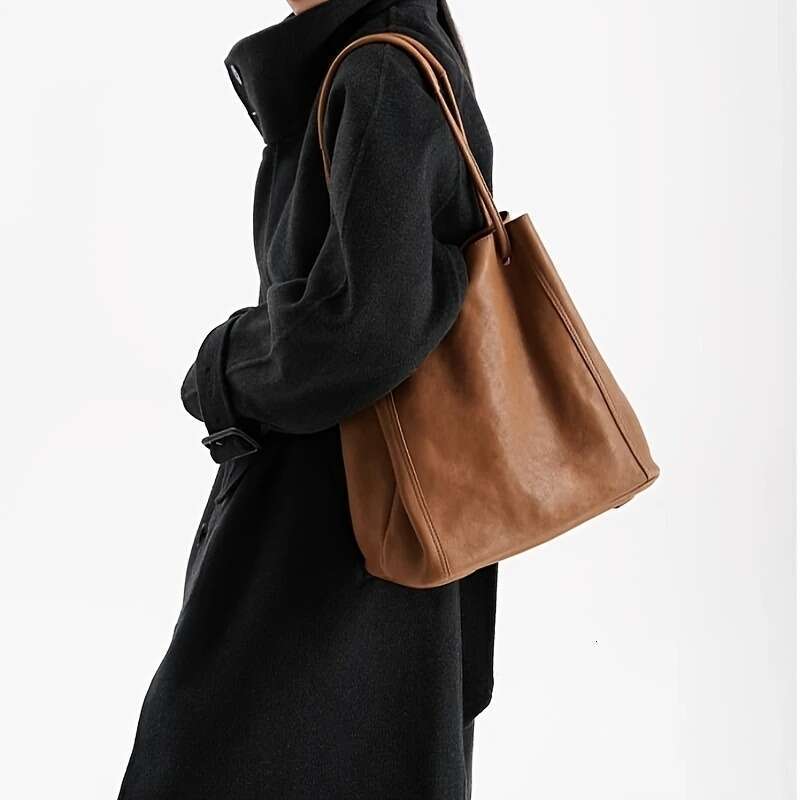 Genuine Leather Bucket Bag Adjustable Shoulder Strap, Spacious Built-In Detachable Mini Pocket, Exquisite Stitching, 3 Colors Available - Multifunctio