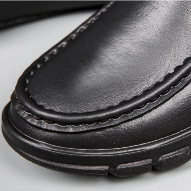 Fashion Leather Mens Casual Shoes Nonslip EVA Chef shoes Men Waterproof Loafers Comfort Soft soled Men Driving shoes Plus Size 251013