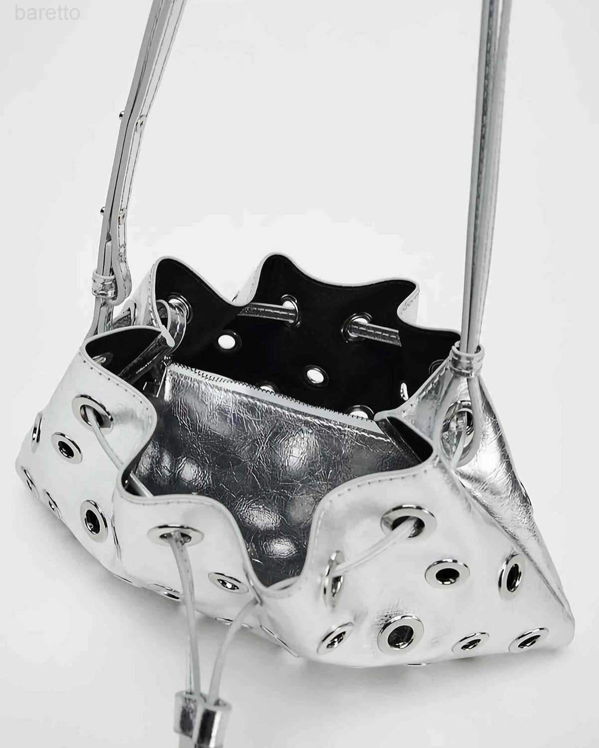 silver y2k purse for women cool sparkly bucket purse cute aesthetic fashion bag small silver clutch bag Z251017