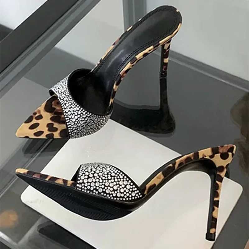 Sexy Leopard Print Pointed Toe High Heels Slippers Women Crystal Rhinestone Design Summer Sandals Dress Party Shoe Mules Slides Z251015