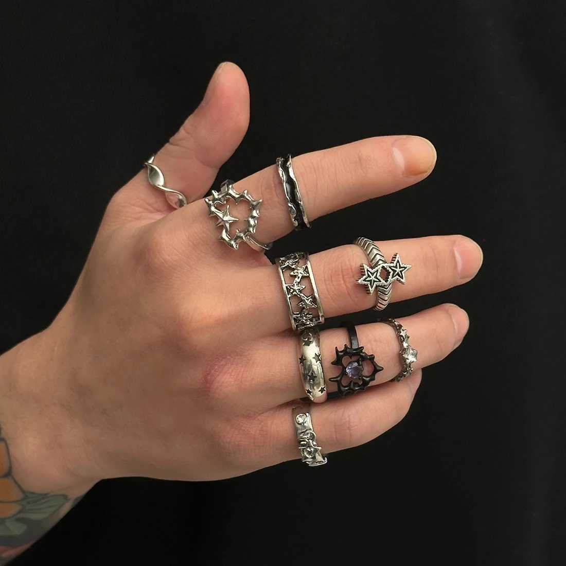Ingemark 9PcsSet Goth Ancient Silver Color Open Rings for Men 2025 Trend Vintage Metal Star Hollow Bat Shape Rings Male Jewelry Z251017