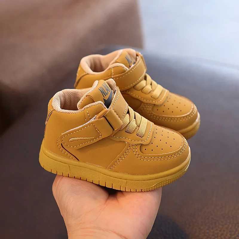 Childrens Autumn New Leather Shoes Girls Soft Soles Nonslip Comfortable Little White Shoes Boys Breathable Casual Kids SneakersT251017