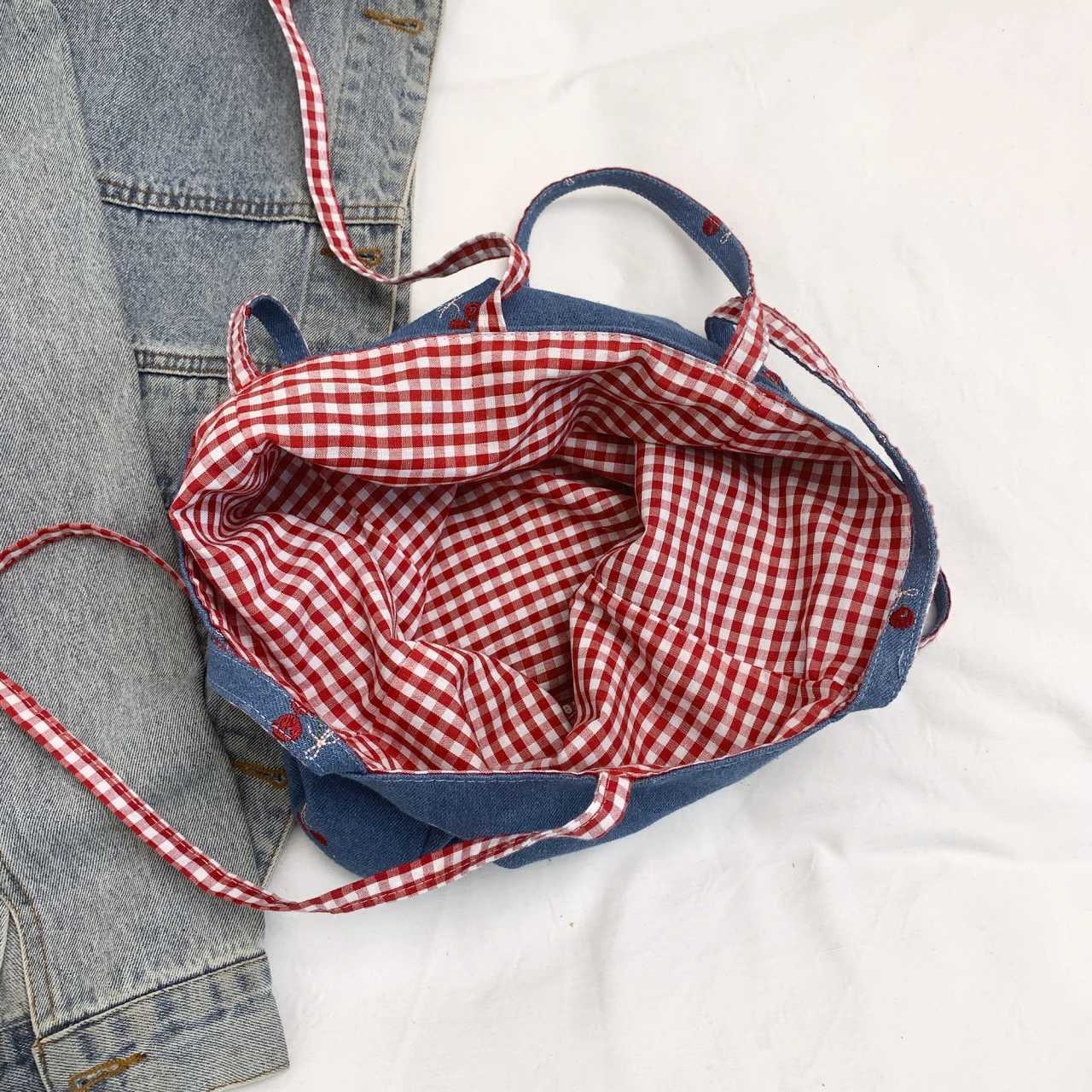 Handbags Striped Tote bag womens 2025 new fashion doublesided canvas handbag Joker oneshoulder largecapacity commuter bag Z251017