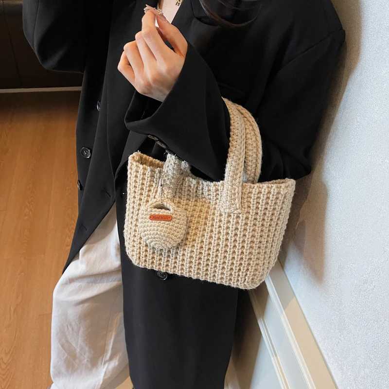 Knitted Handbag Solid Color Soft Womens Small Square Bag Fashionable Versatile Elegant Texture Handbag 2025 New Knitted Bag Z251017