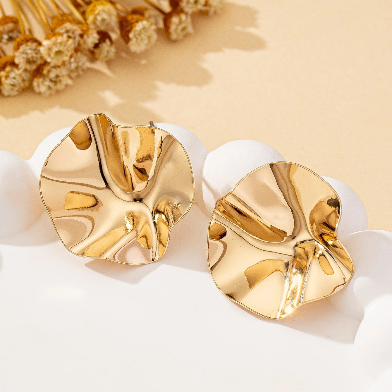 A Pair of Irregular Round Metal Stud Earrings and Jewelry 251016