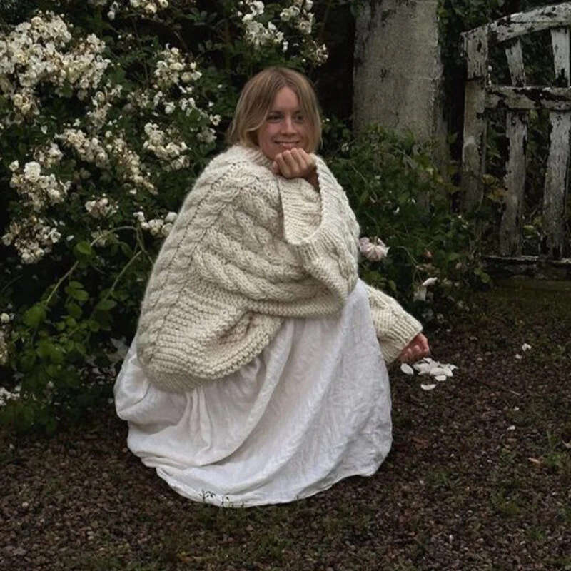 Women's Comfortable Casual Knitted Round Neck Solid Color Autumn Plus Size Sweater B5