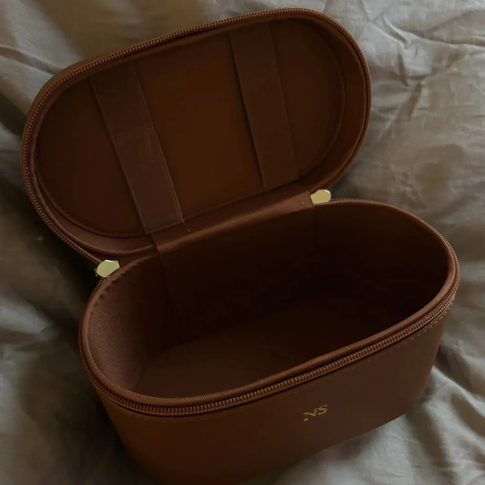 Customizable Name Ladies Saffiano Split Leather Travel Toiletry Case Bag Makeup Organizer Dopp Kit Cosmetic Bag Set251011