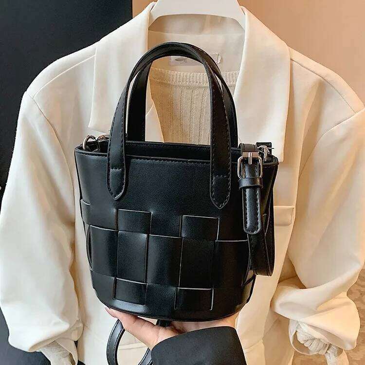 High Quality Sier Shoulder Bucket New Stylish Woven Handheld Crossbody Women S Bag