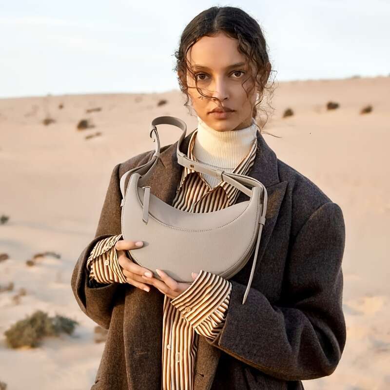 1 Piece Niche Design Crescent Crossbody High-End Women's Saddle Single Shoulder Underarm Bag