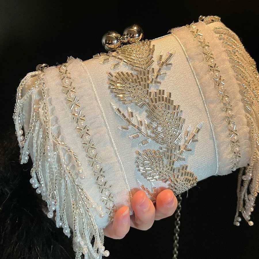 Vintage Handmade Beaded Evening Bags Crystal White Lace Flower Fringed Tote Bag Chains Shoulder Crossbody Bag Small Square Bag Z251017