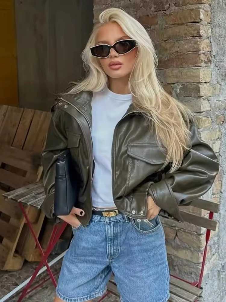 Winter New Army green Faux Leather Jackets For Women Casual Stand Collar Pocket Loose Jacket Female Vintage Short Coat OutwearT251017