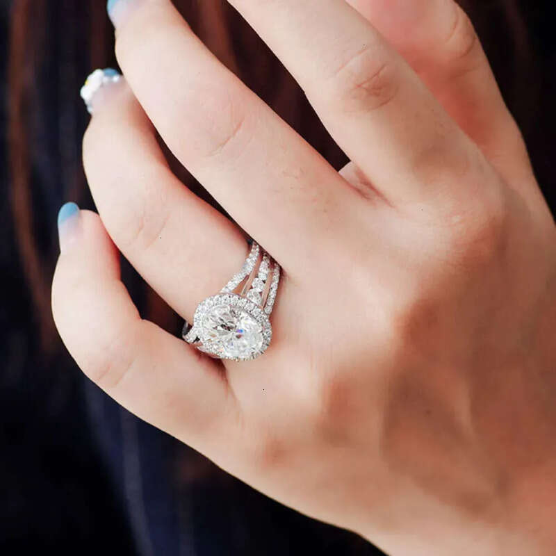 Oval Shape Cluster Dia Moissanite VVS DEF Wedding Rings With 3 rows Paved stones Sier 10K 14K Gold Engagement ring