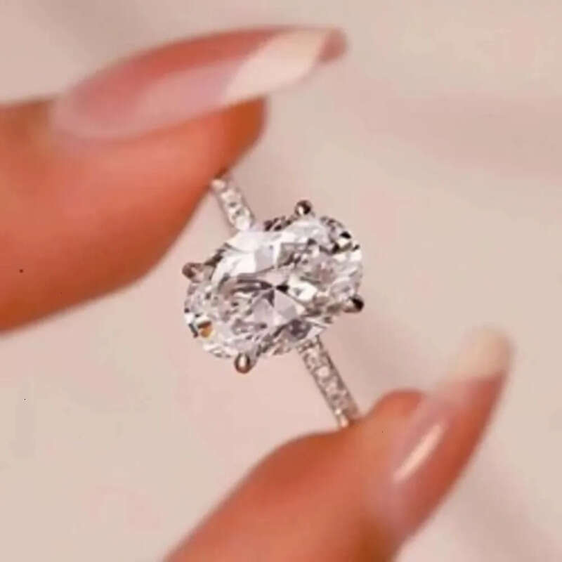 Yu Ying Customized White Gold D color Oval Cut Moissanite Women Jewelry Wedding Set Rings Engagement Ring