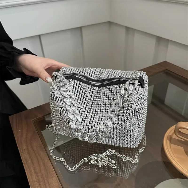 2025 early spring new popular fashion bright diamond niche diagonal shoulder bag handbag womens banquet bag Z251017
