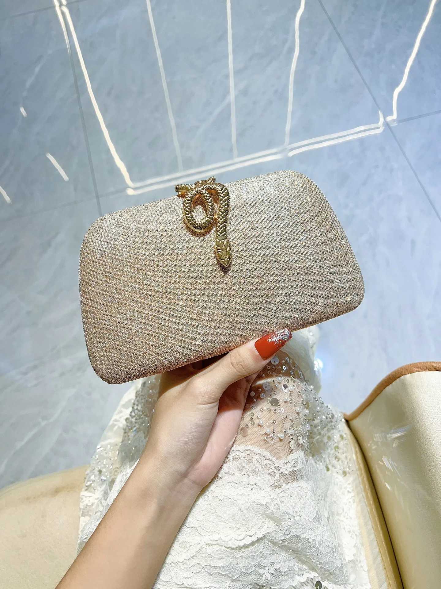 Glitter Snake Buckle Clutch Bags for Women Formal Party Elegant Wedding Cocktail Evening Handbags Luxury Chain Shoulder Bags Z251017