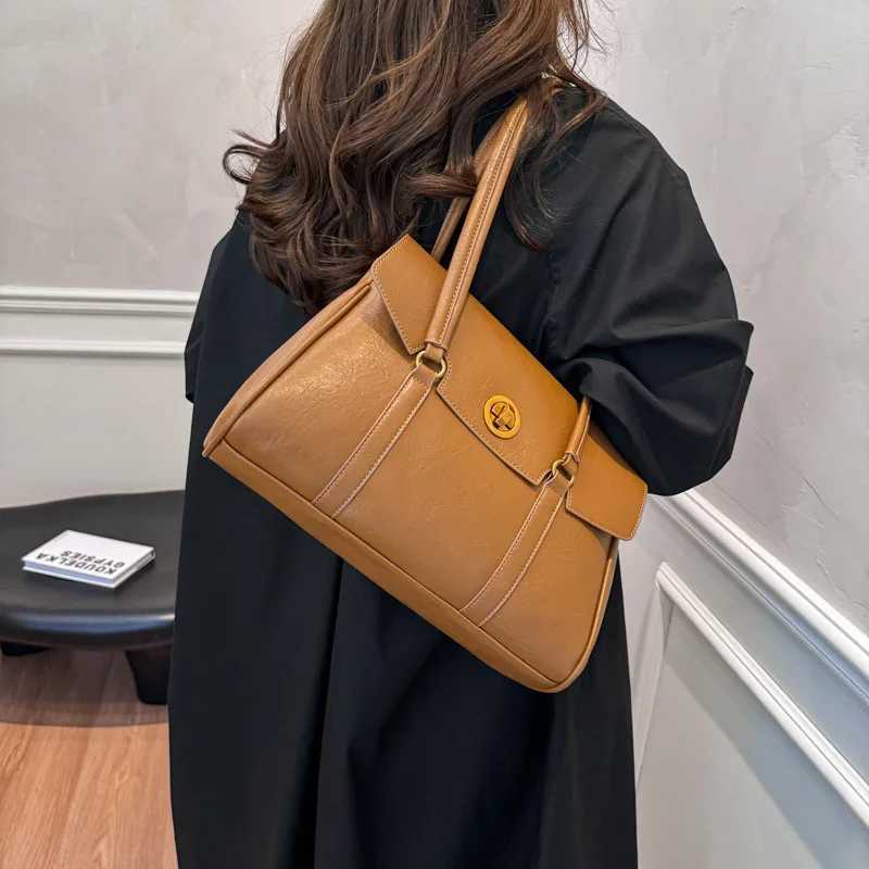 Fi Underarm Bag Autumn And Winter New Wens Cmuting Simple Largecapacity Bag Leisure Versatile Shoder Bag1 D251017