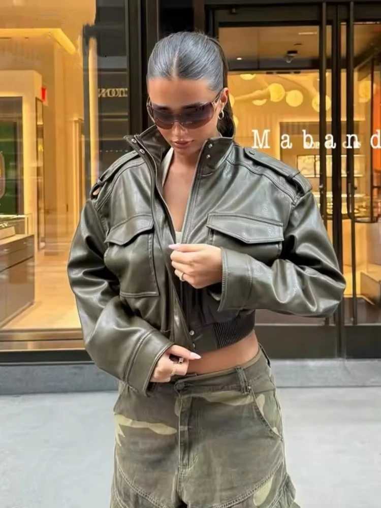 Winter New Army green Faux Leather Jackets For Women Casual Stand Collar Pocket Loose Jacket Female Vintage Short Coat OutwearT251017