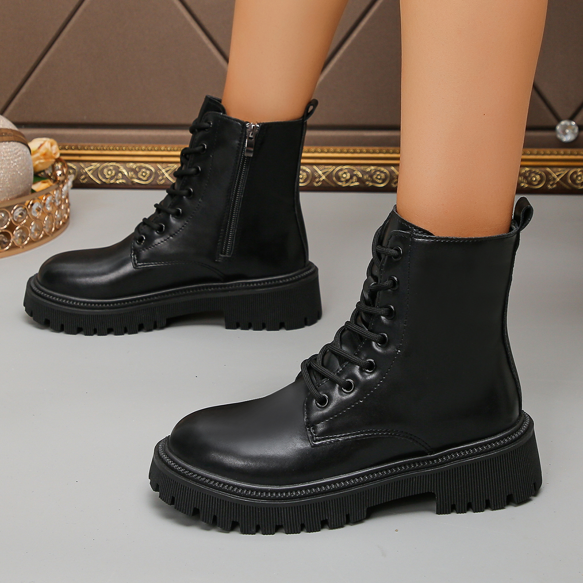 Women's 2025 Fall/Winter New Arrival British-Style Chunky-Heeled Lace-Up Short Boots with Side Zipper - Plus Size