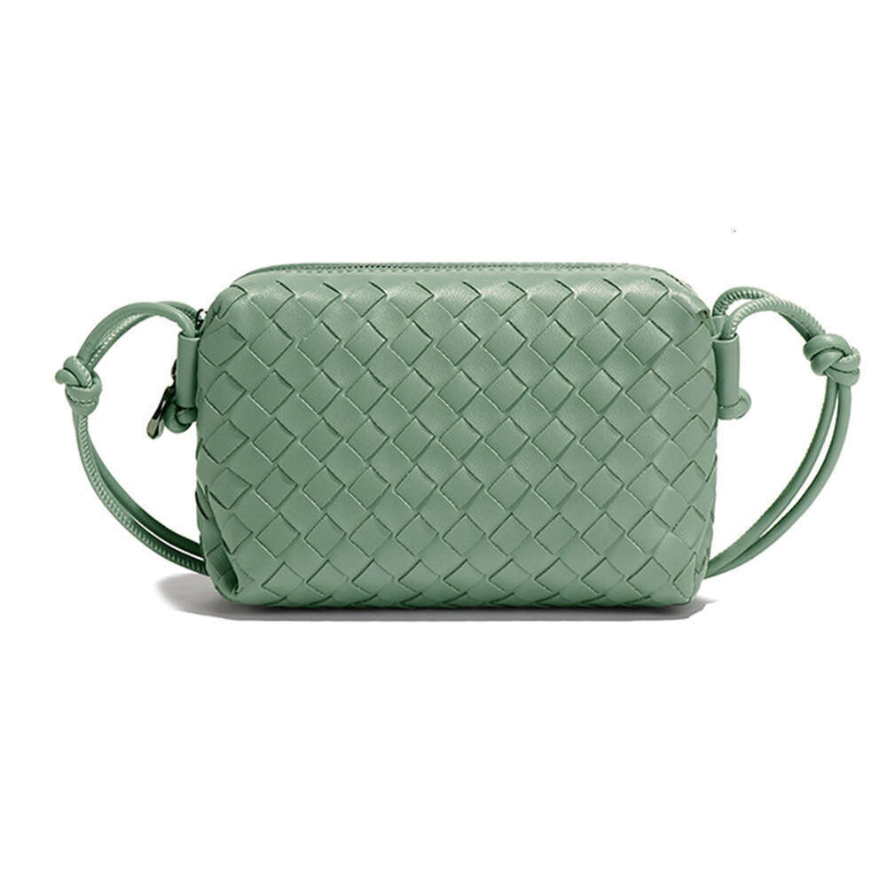 New Trendy High-End Hand-Woven Fashionable Single Shoulder Crossbody Small Square Compact Large Capacity Handheld Women's Bag