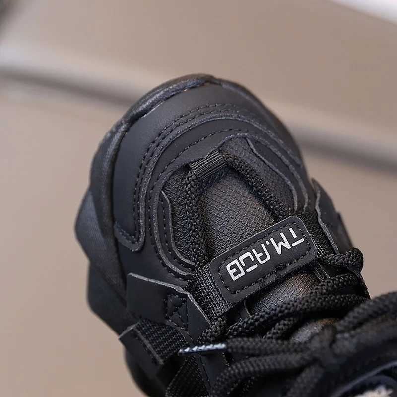 Black girls casual shoes 2025 autumn new boys soft soled sports shoes comfortable childrens running shoes Size 2130T251017