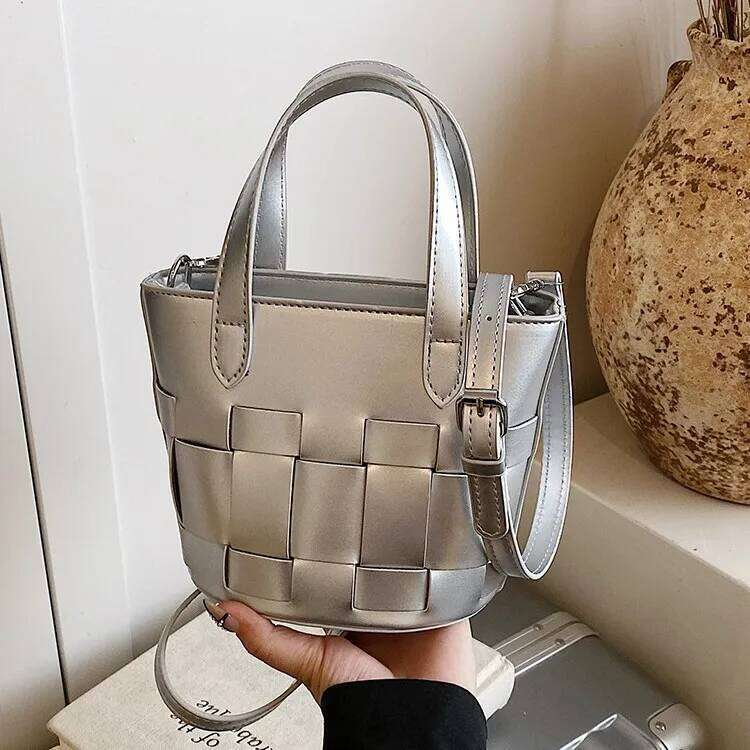 High Quality Sier Shoulder Bucket New Stylish Woven Handheld Crossbody Women S Bag