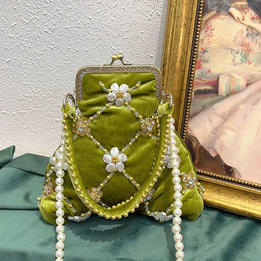 Luxury Handbag Velvet HandBeaded Flower Cheongsam Party Dinner Bag Pearl Chains Shoulder Crossbody Bag for Women Shell Clip Bag Z251017