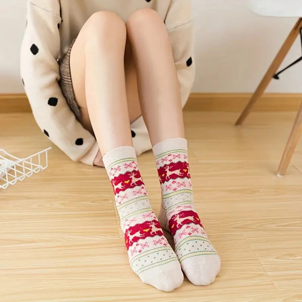 510 Pairs Deer Patterned Women Printed Thick Socks Suitable For Warm Soft Comfortable Christmas Stockings Autumn Winter Socks 251017