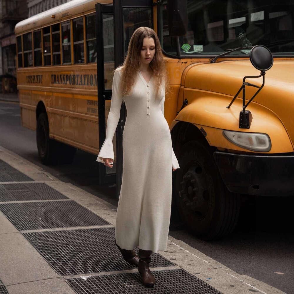 Flared Sleeve Turn-Down Collar Knitted Sweater For Women, Elegant Autumn And Winter Long Dress B5