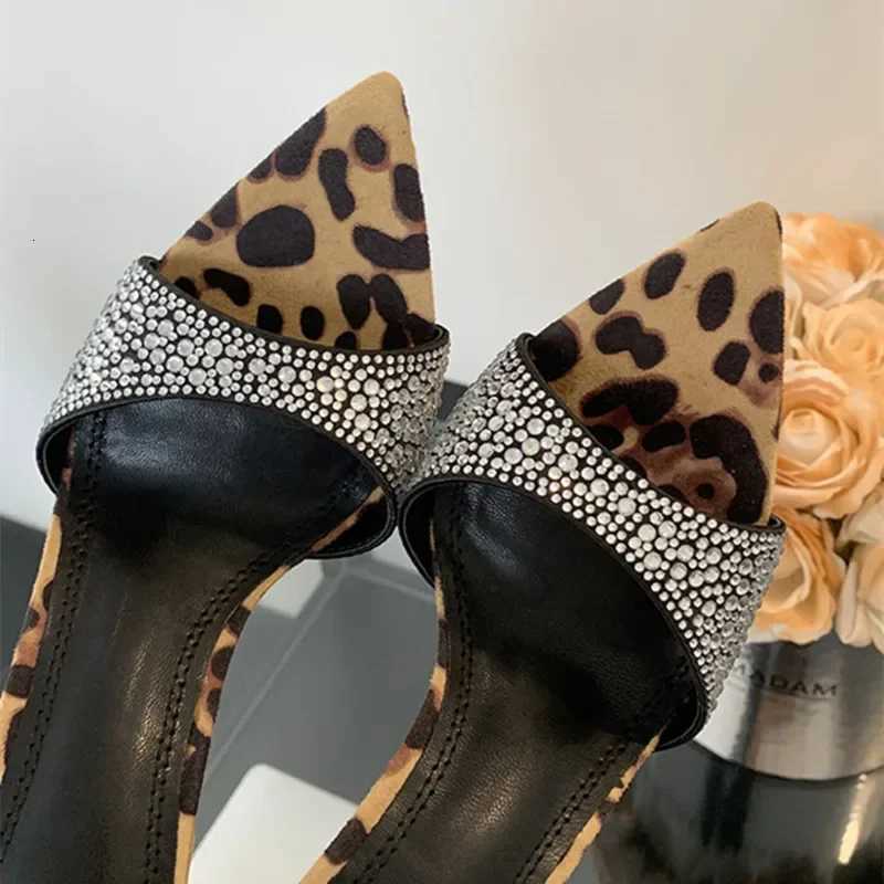 Sexy Leopard Print Pointed Toe High Heels Slippers Women Crystal Rhinestone Design Summer Sandals Dress Party Shoe Mules Slides Z251015
